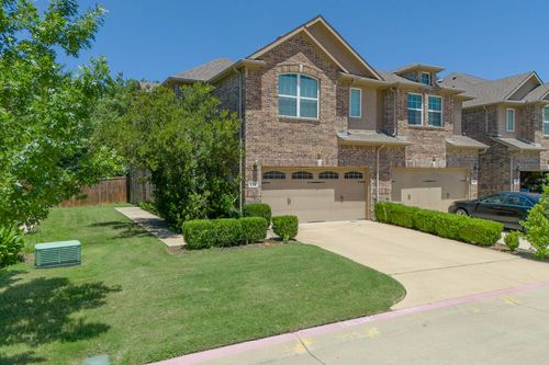 221 Barrington Ln, Lewisville, TX, 75067-9005 | Card Image