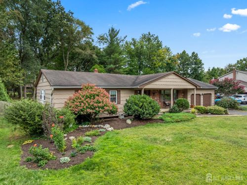 10 Burlington Ln, East Brunswick, NJ, 08816-3253 | Card Image