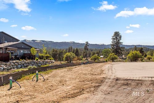 4 Lazy H, Cascade, ID, 83611 | Card Image