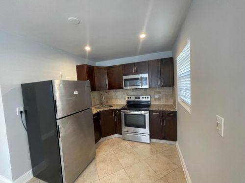 4-215 Sw 16th St, Fort Lauderdale, FL, 33315-1753 | Card Image