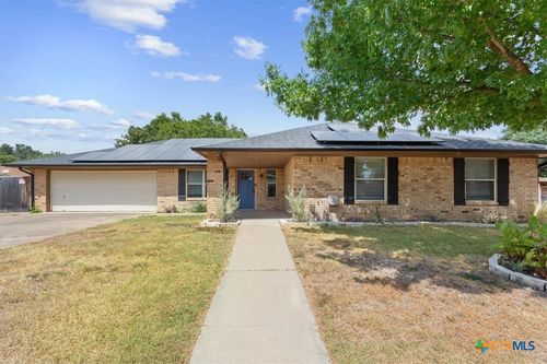205 Red Oak Dr, Harker Heights, TX, 76548-1717 | Card Image