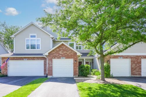 3013 Kentshire Cir, Naperville, IL, 60564-8430 | Card Image