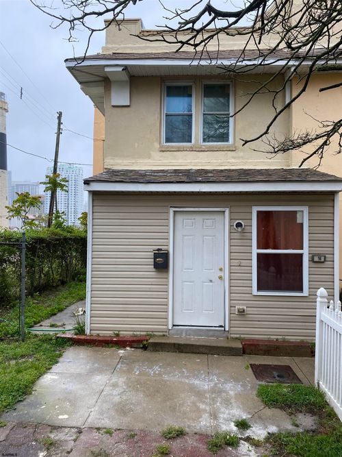 16 Belle Haven Ct, Atlantic City, NJ, 08401-7804 | Card Image