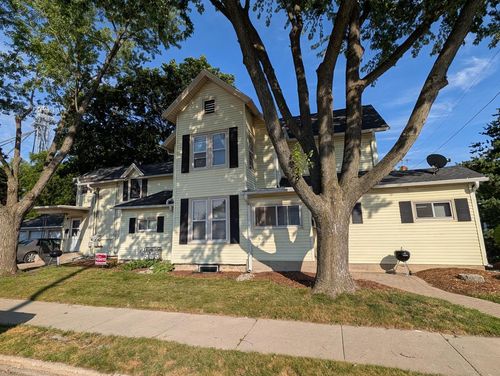 516-kendall-st-248 W Chestnut Street, Burlington, WI, 53105 | Card Image