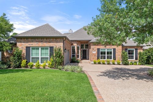9294 Scenic Bluff Dr, Austin, TX, 78733-6023 | Card Image