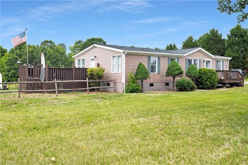 1677 Jennings Rd, Olin, NC, 28660-9503 | Card Image