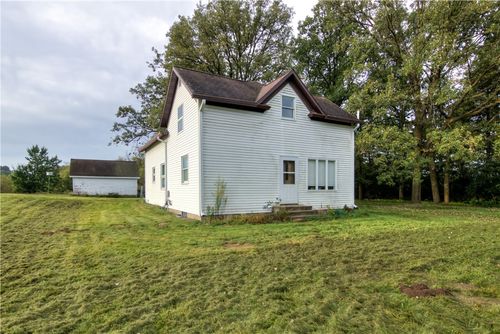 1681 4 1/2 Ave, Hillsdale, WI, 54733-9420 | Card Image