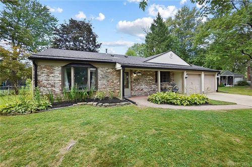 1968 Carol Pkwy, Kettering, OH, 45440-1806 | Card Image