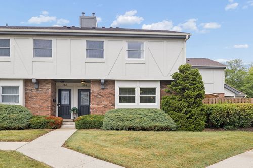 106 Queens Cove, Barrington, IL, 60010 | Card Image