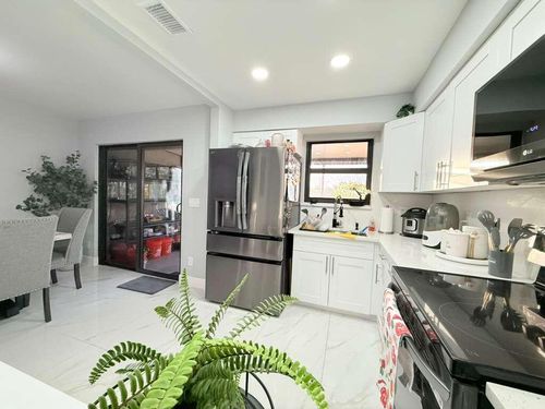 2403 Seaside Dr, Greenacres, FL, 33463-2373 | Card Image