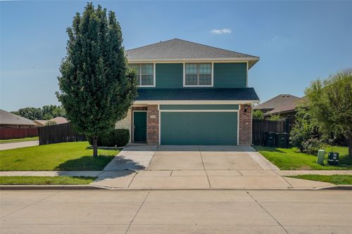 2901 Pacifico Way, Fort Worth, TX, 76111-1555 | Card Image
