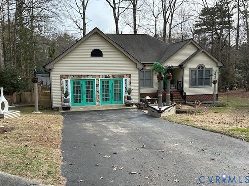 6005 Hidden Arbor Pl, Chester, VA, 23831-7749 | Card Image