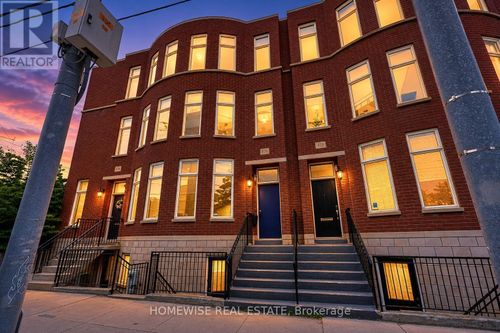 476 E King Street E, Toronto (Moss Park), ON, M5A1L8 | Card Image