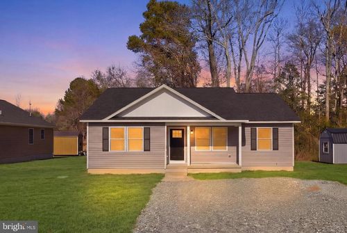 826 S Glebe Rd, Montross, VA, 22520-4105 | Card Image