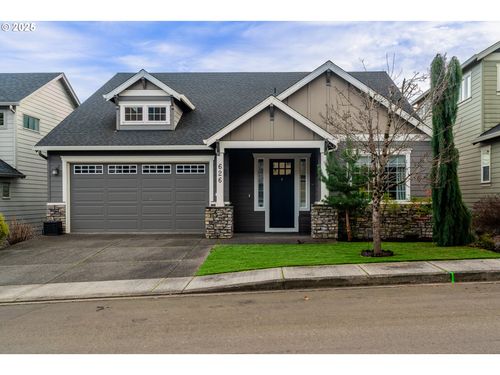 626 N V St, Washougal, WA, 98671 | Card Image