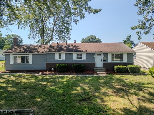 34690 Beach Park Ave, Eastlake, OH, 44095-2438 | Card Image