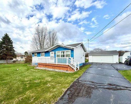 5101 Arbor Ln, Flint, MI, 48506-1625 | Card Image