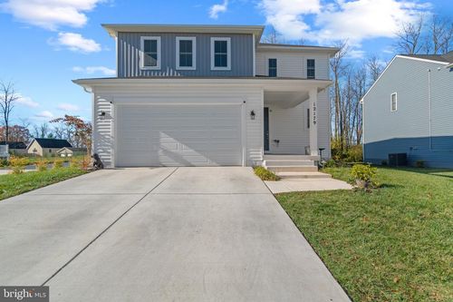 12179 Fallen Timbers Cir, HAGERSTOWN, MD, 21740-1084 | Card Image