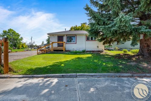 408 E Broadway Ave, Bridger, MT, 59014-7821 | Card Image