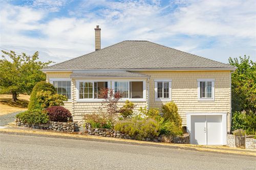 332 Gatacre St, Ladysmith, BC, V9G1B8 | Card Image
