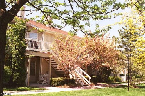 29 Sage Ct, Bedminster, NJ, 07921-1409 | Card Image