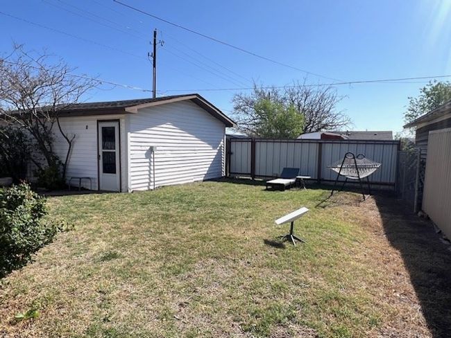 3702 Dalton Dr, House other with 3 bedrooms, 1 bathrooms and 2 parking in Snyder TX | Image 31