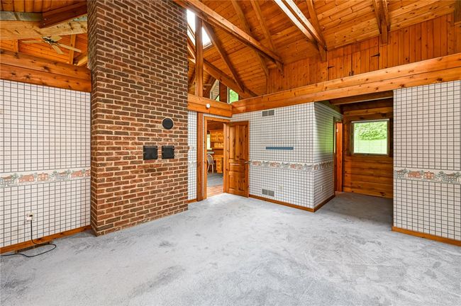 117 Oak Dr, House other with 3 bedrooms, 3 bathrooms and 5 parking in Forward Twp - BUT PA | Image 12