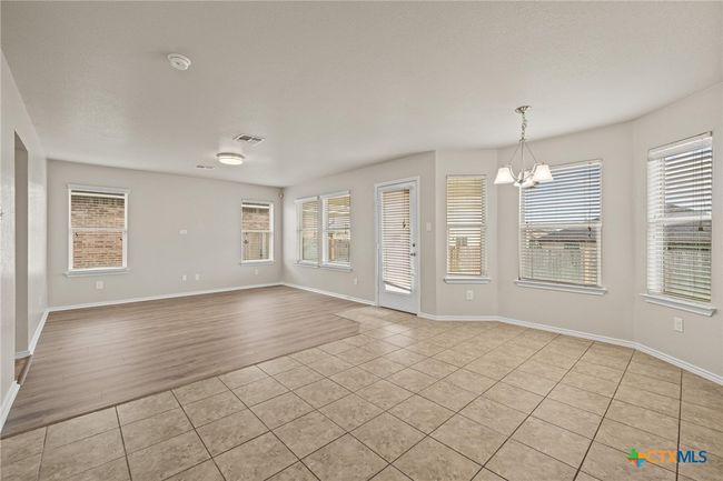 6402 Clear Brook Dr, House other with 4 bedrooms, 3 bathrooms and null parking in Killeen TX | Image 7