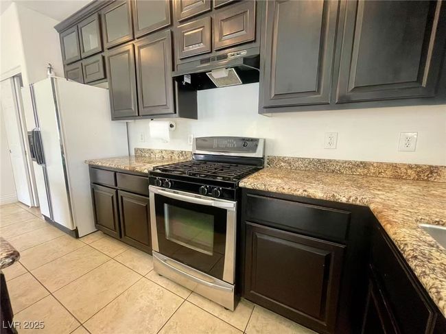 UNIT-3 - 1114 Moonlit Oasis Ln, House other with 2 bedrooms, 3 bathrooms and null parking in Henderson NV | Image 4