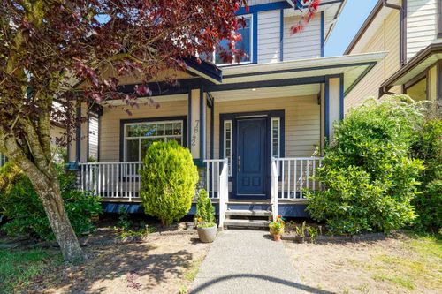 7842 211a St, Langley, BC, V2Y0H4 | Card Image