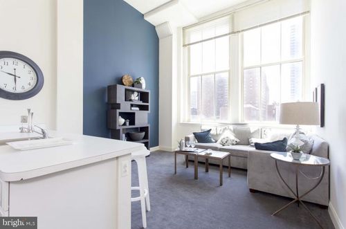 apt-620-2121 Market St, PHILADELPHIA, PA, 19103-1318 | Card Image