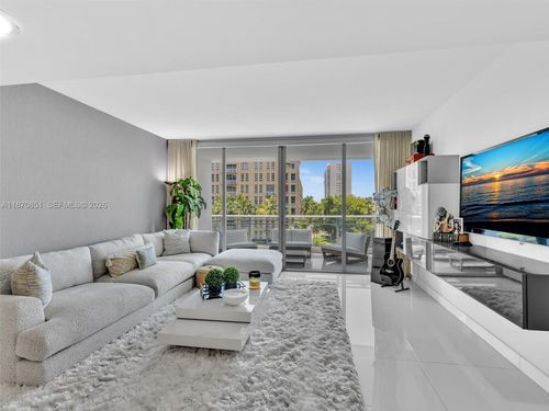 312-2950 Ne 188th St, Aventura, FL, 33180-2794 | Card Image