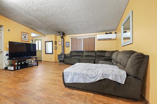 901 Quail Oaks Rd, Valley Springs, CA, 95252-9578 | Card Image
