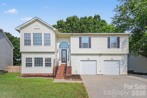 838 Highlander Ct, Concord, NC, 28025-8524 | Card Image