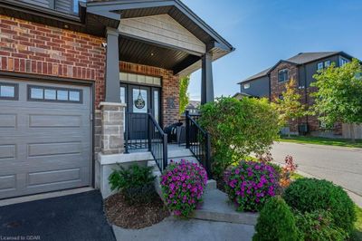 19 - 254 Gosling Gdns, Townhouse with 3 bedrooms, 3 bathrooms and 4 parking in Guelph ON | Image 2