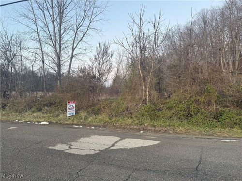 377 Bridge St, Senecaville, OH, 43780-9804 | Card Image