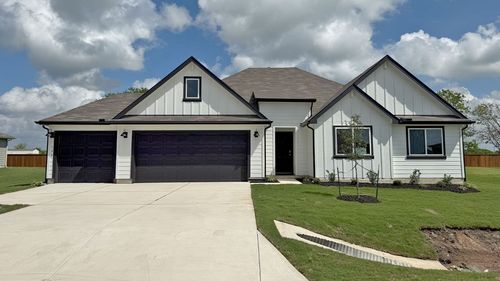 399 Barron Estate Dr, Lockhart, TX, 78644-5304 | Card Image