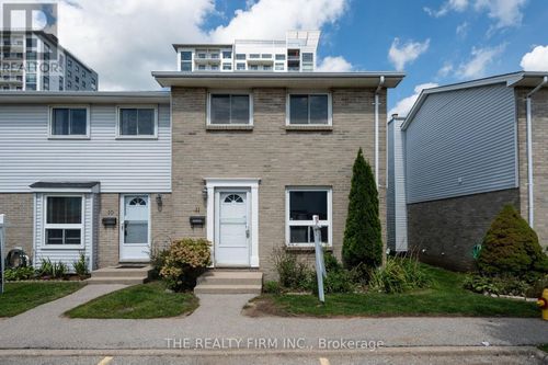 11-1786 Attawandaron Road, London North (North F), ON, N6G3N1 | Card Image
