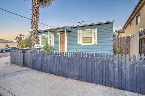 389 Chambers St, El Cajon, CA, 92020-3208 | Card Image