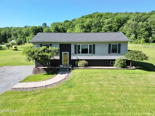2037 Reightown Rd, Tyrone, PA, 16686-7449 | Card Image