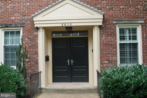6673 Mclean Dr, Mclean, VA, 22101-4002 | Card Image