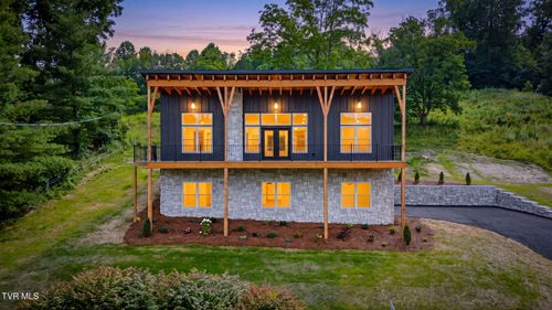 1385 Gap Creek Road, Elizabethton, TN, 37643 | Card Image