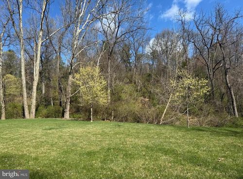 471 Shady Dell Rd, YORK, PA, 17403-4484 | Card Image