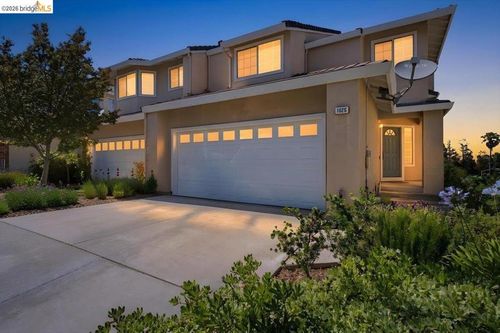 1025 Pinehurst Ct, Concord, CA, 94521-4532 | Card Image