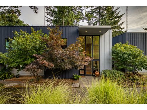 445 Nw Skyline Blvd, Portland, OR, 97229-6846 | Card Image
