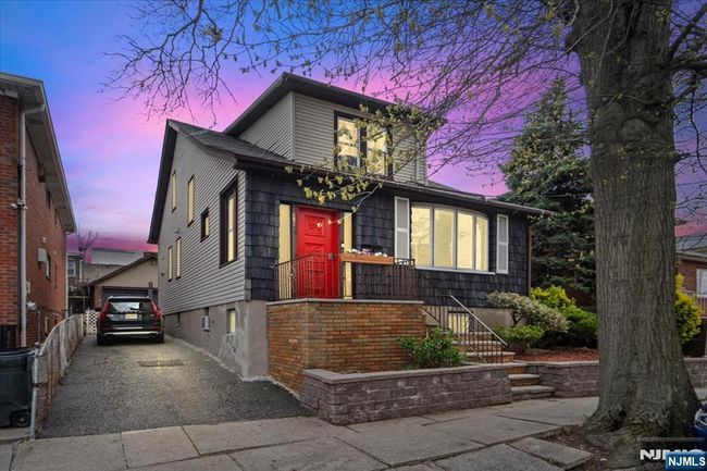 218 8 Th St, Home with 6 bedrooms, 3 bathrooms and null parking in Fairview NJ | Image 30