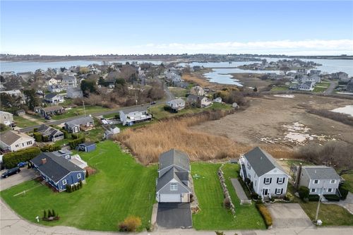18 Starfish Dr, Narragansett, RI, 02882-5352 | Card Image