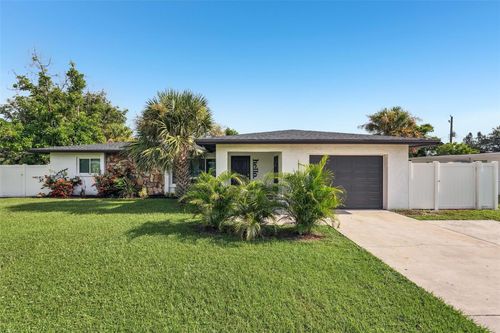 1302 Mango Ave, Venice, FL, 34285-7927 | Card Image