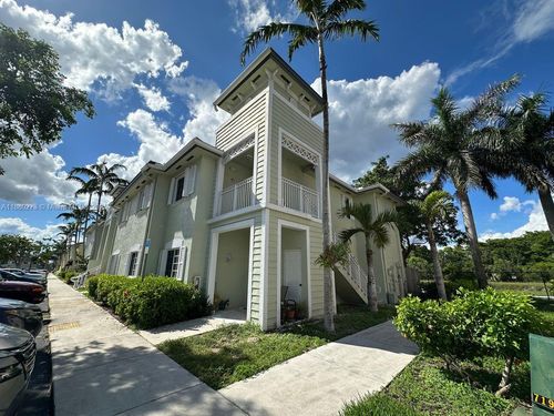 unit-204-2641 Ne 4th St, Homestead, FL, 33033-7065 | Card Image