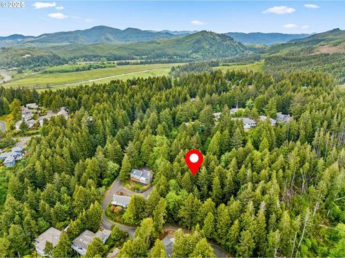 504 Beaver Pond Ln, Gleneden Beach, OR, 97388 | Card Image